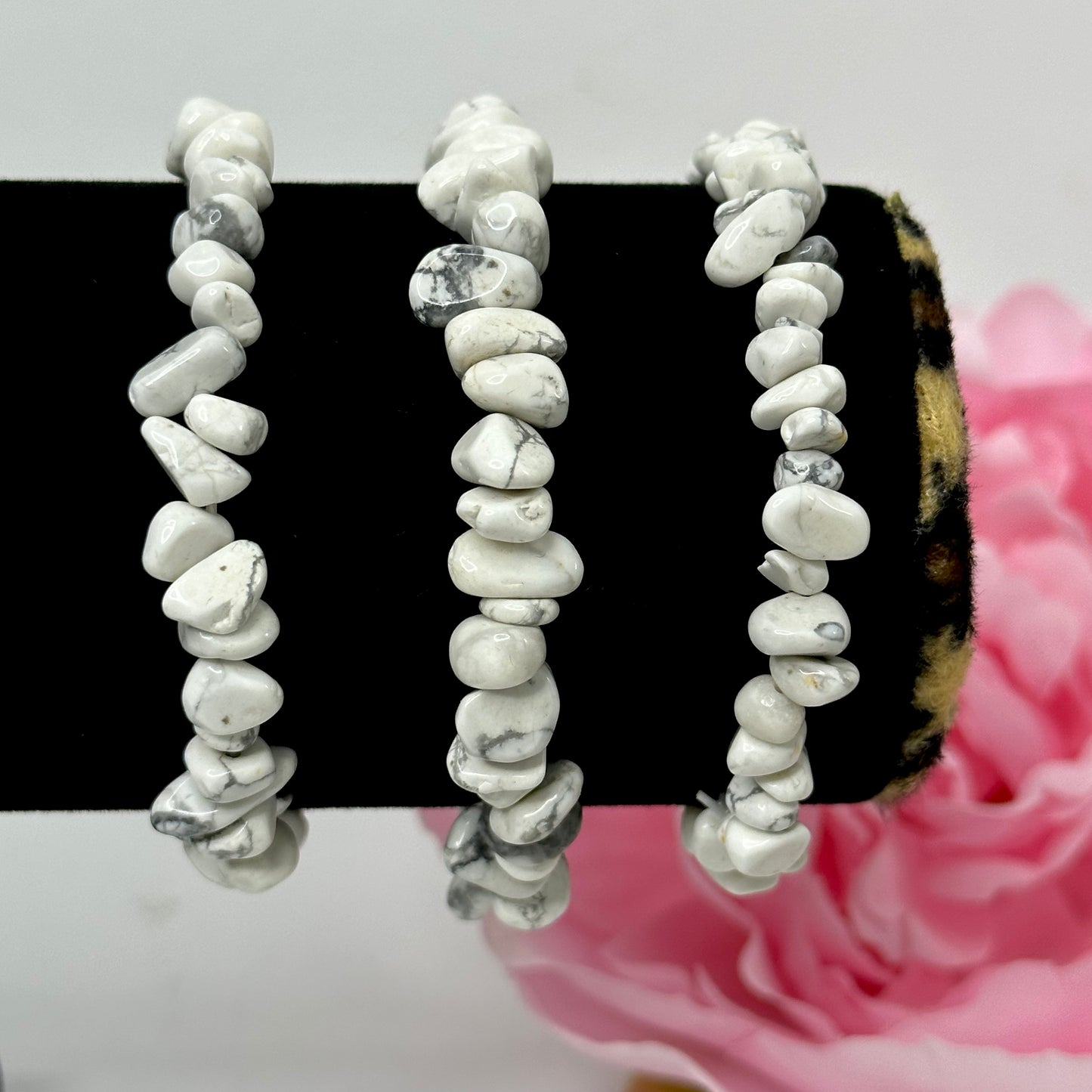 Howlite Chip Bracelet