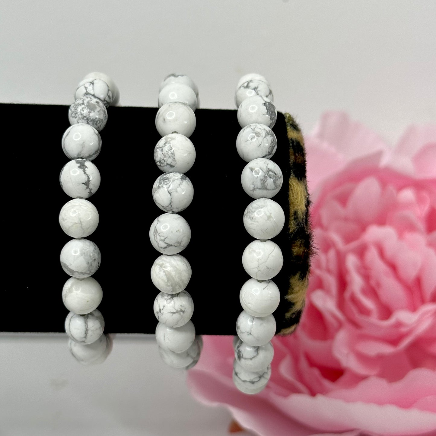 Howlite Bracelet (8mm)