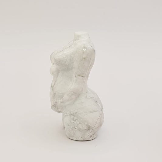 Howlite Pregnant Woman Body