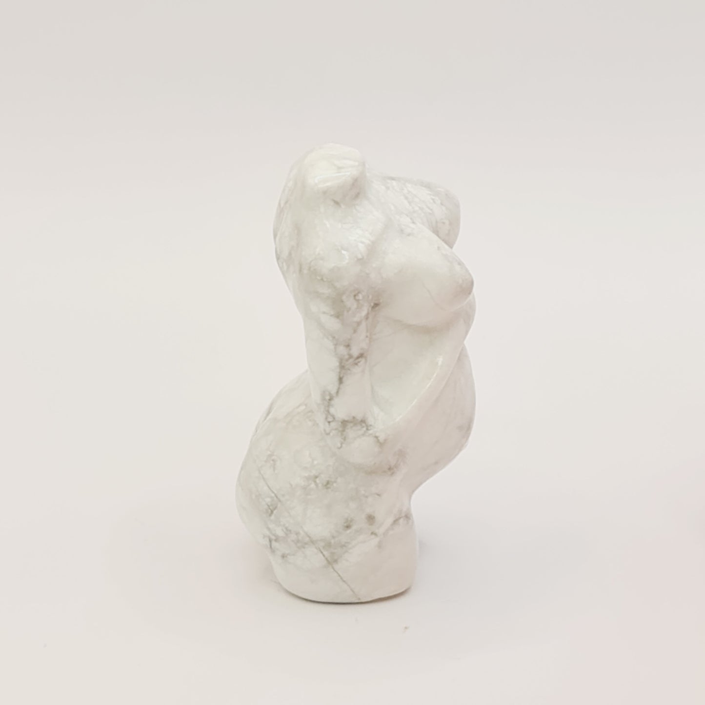 Howlite Pregnant Woman Body